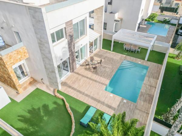 Casa independiente en calle Einstein