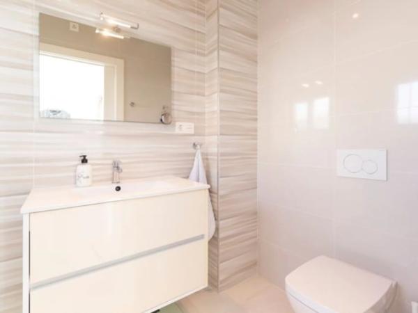 Casa independiente en calle Einstein