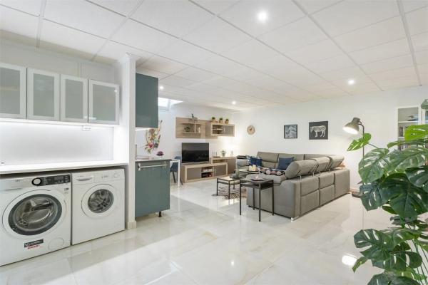 Casa independiente en calle Fischer, 23