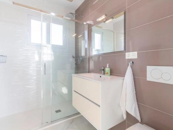 Casa independiente en calle Einstein