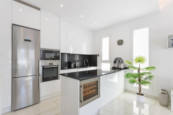 Casa independiente en calle Einstein