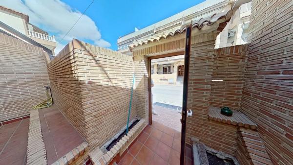 Casa independiente en calle Noruega