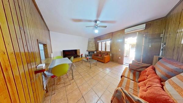 Casa independiente en calle Noruega