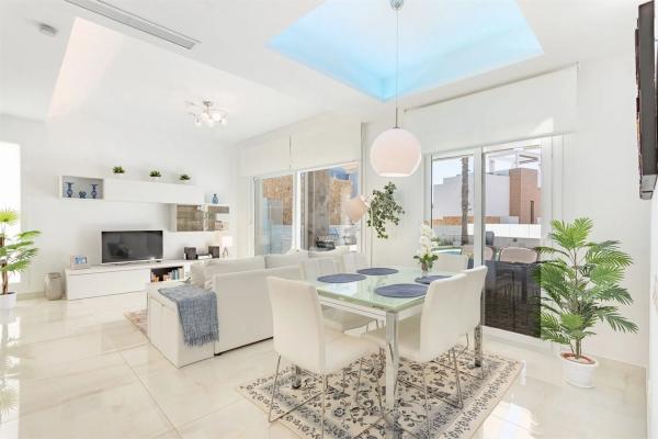 Casa independiente en calle Einstein