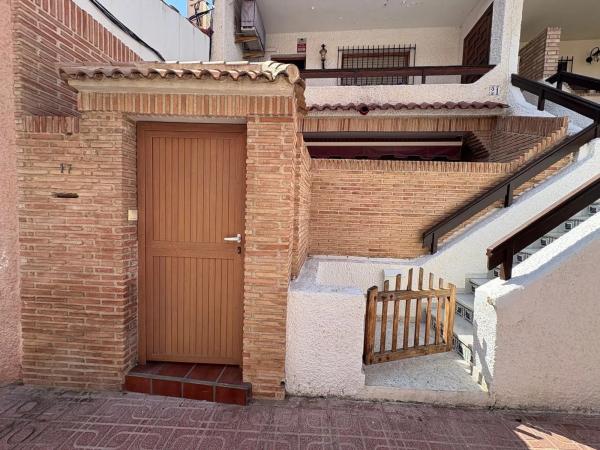 Casa independiente en calle Noruega