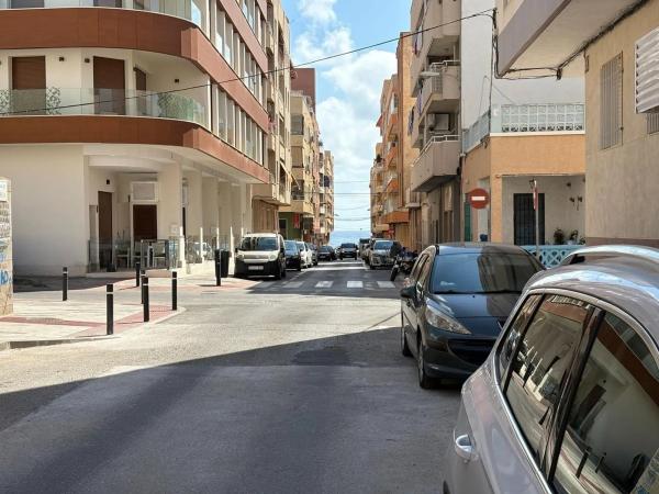 Casa independiente en calle Noruega