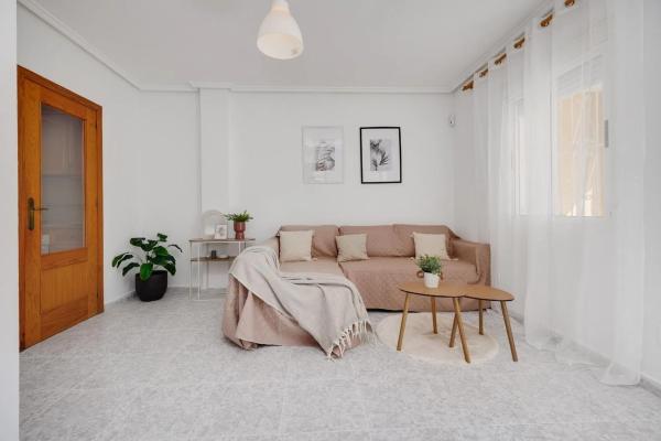 Casa independiente en calle Madamme Curie