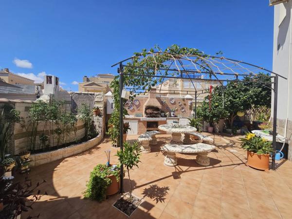 Casa independiente en calle de Martin Luther King, 17