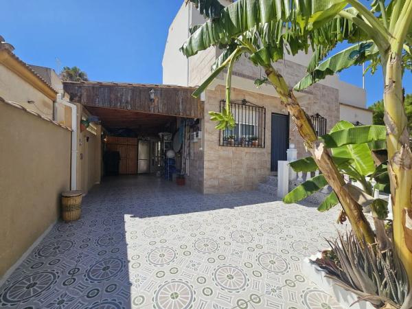 Casa independiente en calle de Martin Luther King, 17