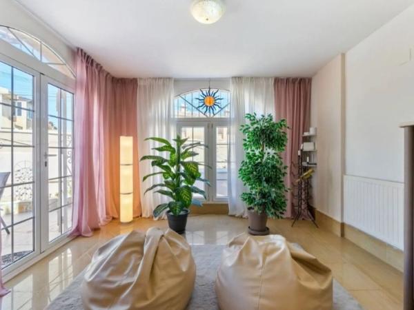 Casa independiente en calle Jacinto Benavente, 34