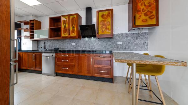 Casa independiente en paseo Navarra