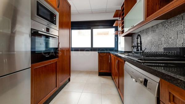 Casa independiente en paseo Navarra