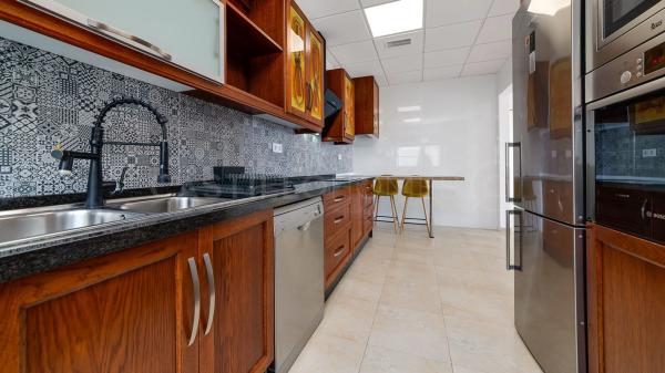 Casa independiente en paseo Navarra