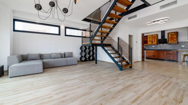 Casa independiente en paseo Navarra