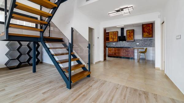 Casa independiente en paseo Navarra