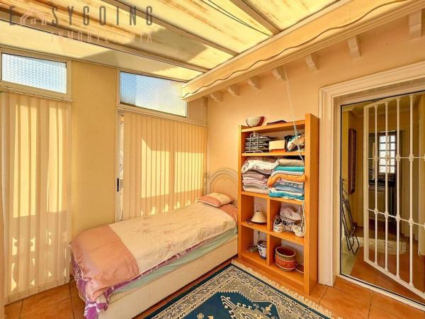 Casa independiente en calle Lebeche