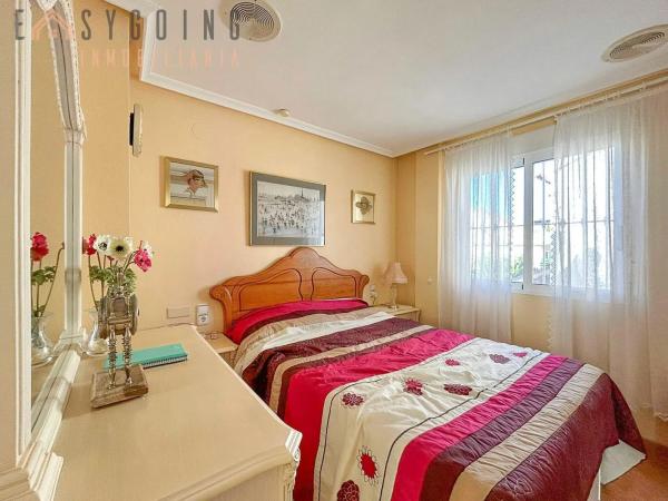 Casa independiente en calle Lebeche