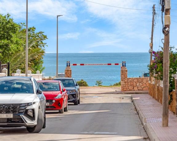 Casa independiente en calle Pleamar s/n