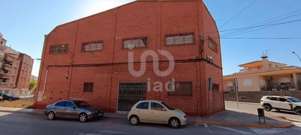 Edificio en Albatera