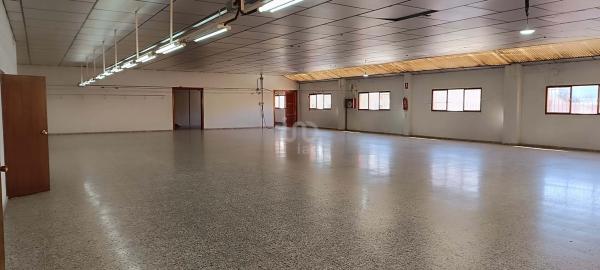 Edificio en Albatera