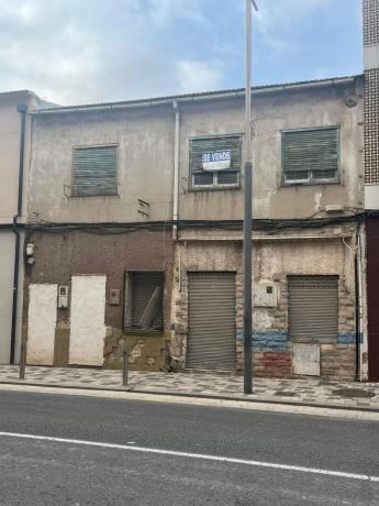 Edificio en Albatera