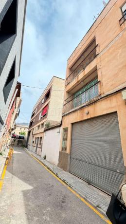 Edificio en calle Montero, 1