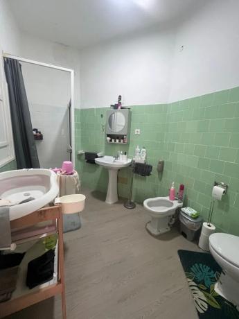 Edificio de uso mixto en calle San Agustín s/n