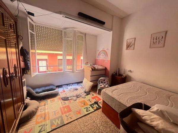 Edificio de uso mixto en calle San Agustín s/n