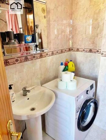 Edificio en San Miguel de Salinas