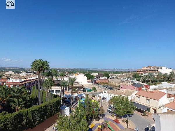 Edificio en San Miguel de Salinas