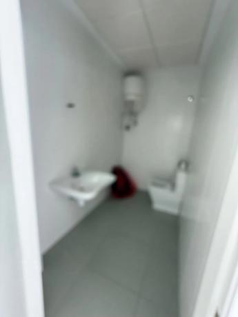 Edificio de uso mixto en calle Unión Musical Torrevejense, 2