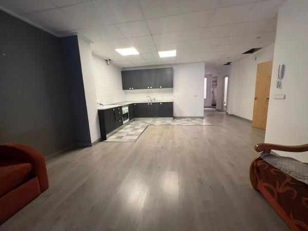 Edificio en Barrio Centro - Muelle Pesquero