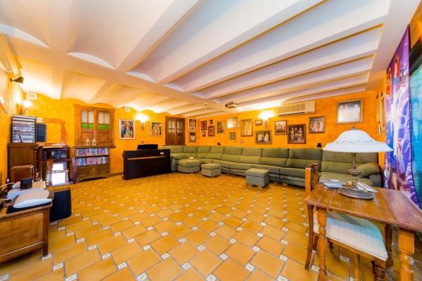 Edificio en Barrio Centro - Muelle Pesquero