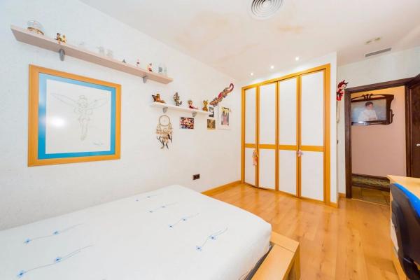 Edificio en Barrio Centro - Muelle Pesquero