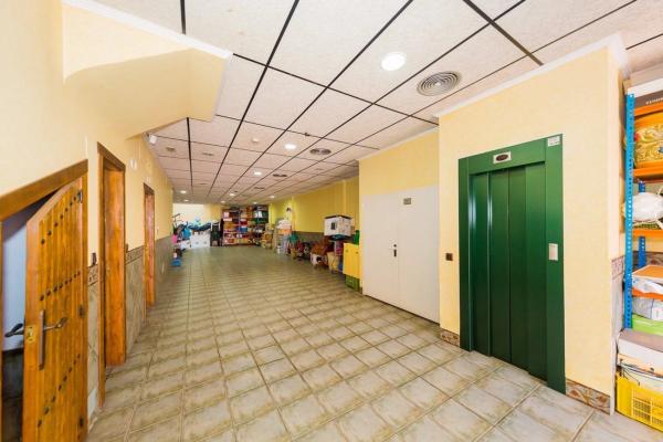 Edificio en Barrio Centro - Muelle Pesquero