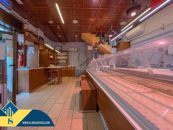 Edificio en Barrio Las Piscinas Naturales