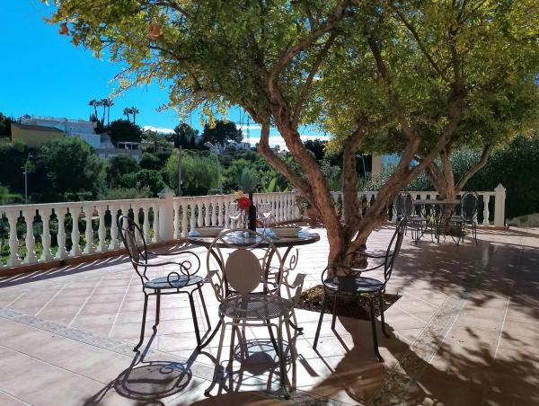 Edificio hotelero en avenida de la Asuncion, 72