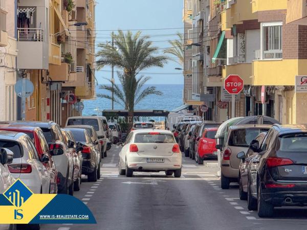 Edificio en Barrio Las Piscinas Naturales