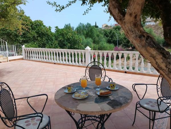 Edificio hotelero en avenida de la Asuncion, 72