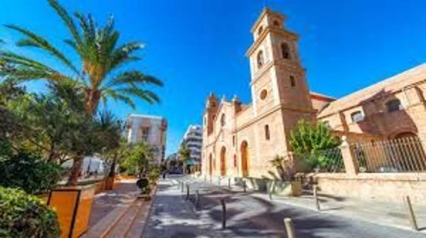 Edificio hotelero en calle Ramón y Cajal