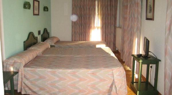 Edificio hotelero en calle Ramón y Cajal