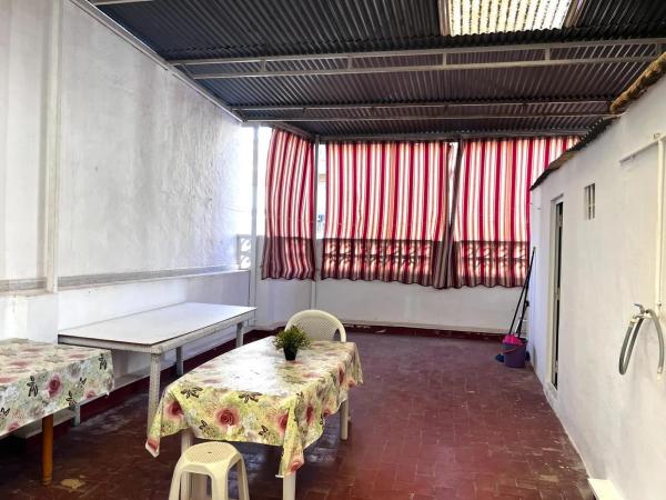 Edificio en Barrio Raval de Santa Teresa-El Asilo