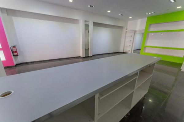 Edificio en Barrio Pont Nou-Corazón de Jesús