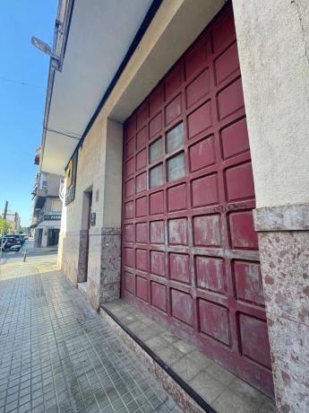 Edificio en calle Cayetano Martínez