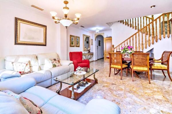 Edificio en Barrio Reina Victoria-Miguel Hernández