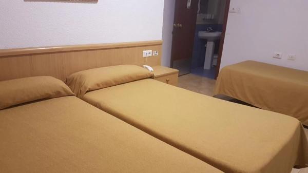 Edificio en avenida Dama d'Elx, 12