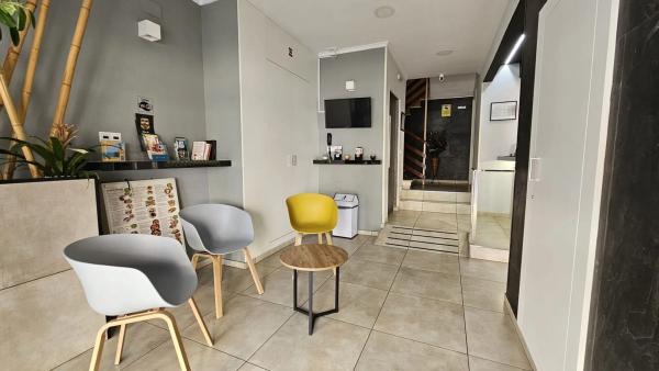 Edificio en avenida Dama d'Elx, 12