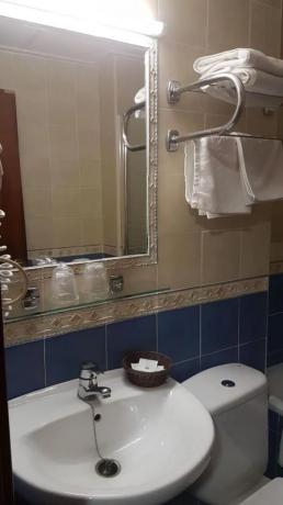 Edificio en avenida Dama d'Elx, 12