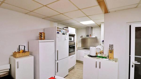 Edificio en Barrio Reina Victoria-Miguel Hernández