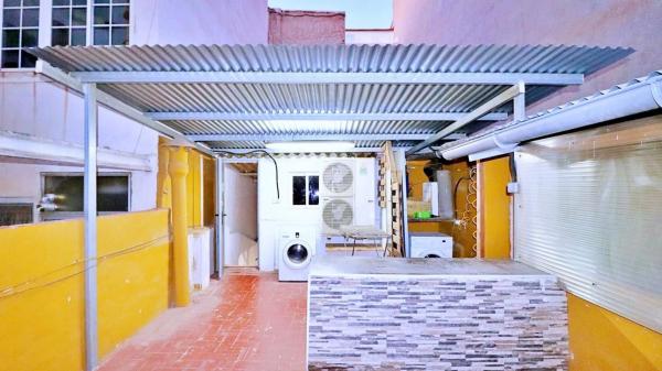 Edificio en Barrio Reina Victoria-Miguel Hernández